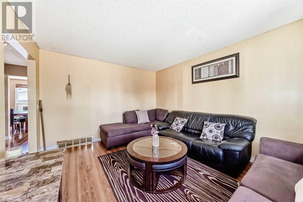Single Family House for Sale in   Street NE Temple Calgary 