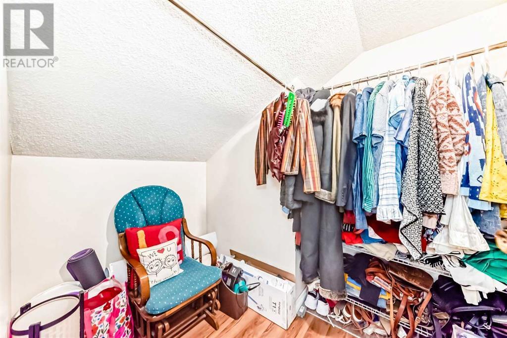 Single Family House for Sale in   Street NE Temple Calgary 