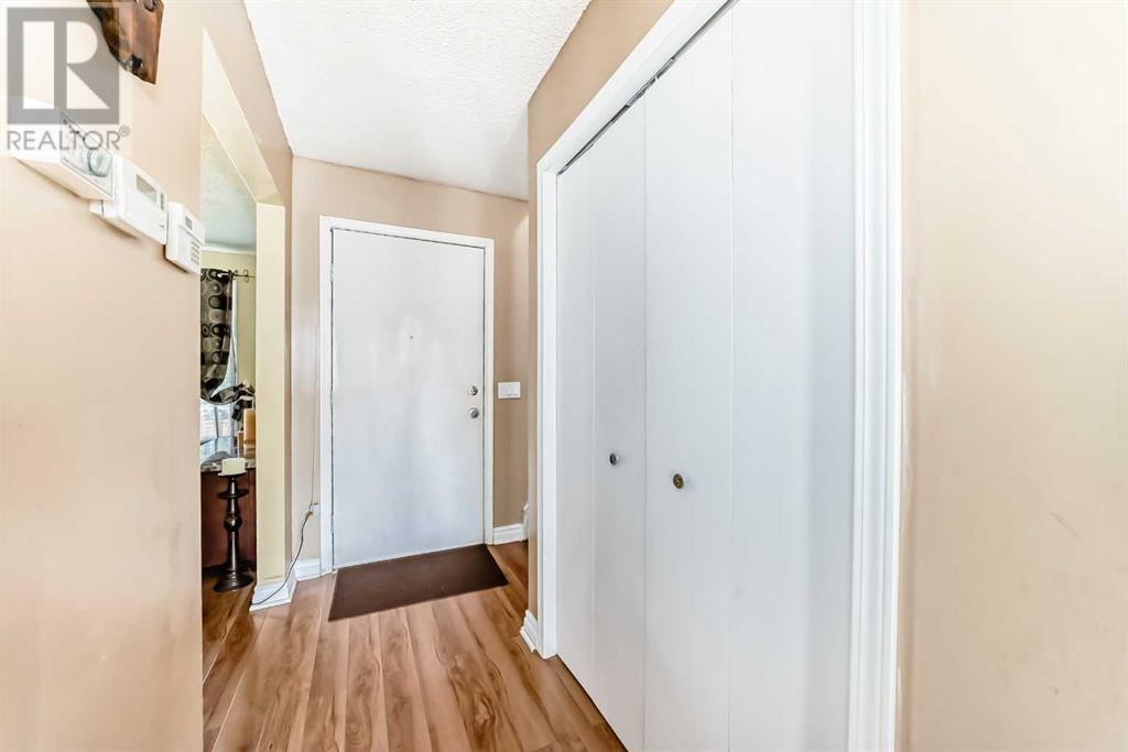 Single Family House for Sale in   Street NE Temple Calgary 