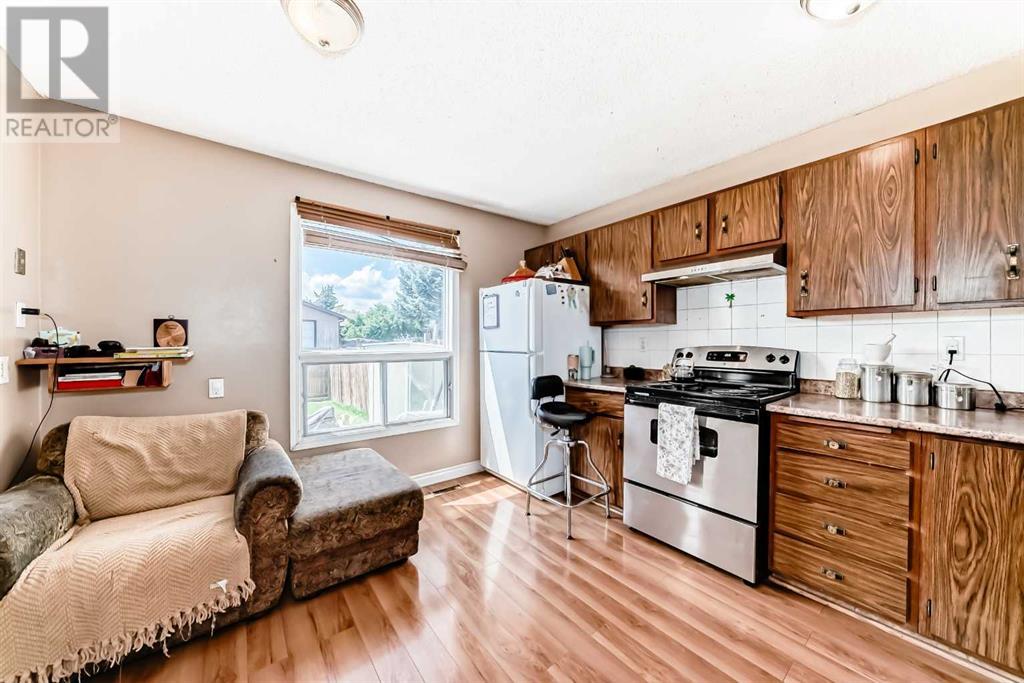 Single Family House for Sale in   Street NE Temple Calgary 