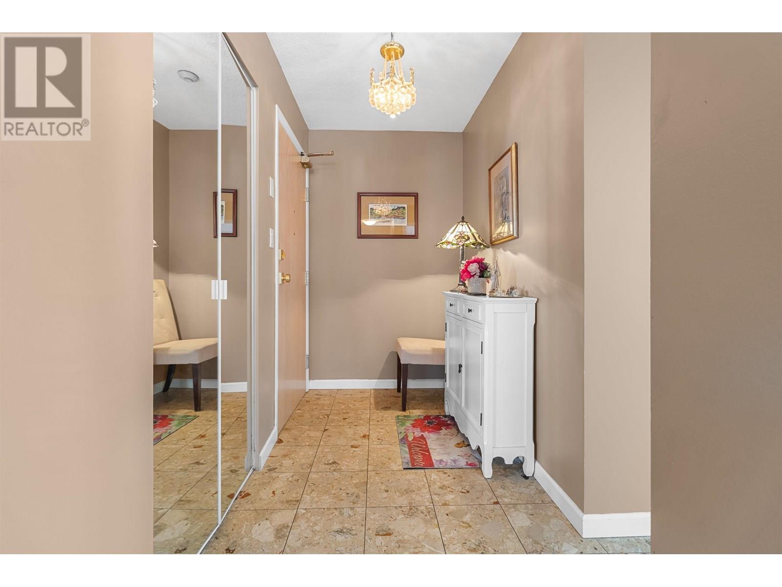 Photo 2 of 1101 8 Laguna Court, New Westminster BC