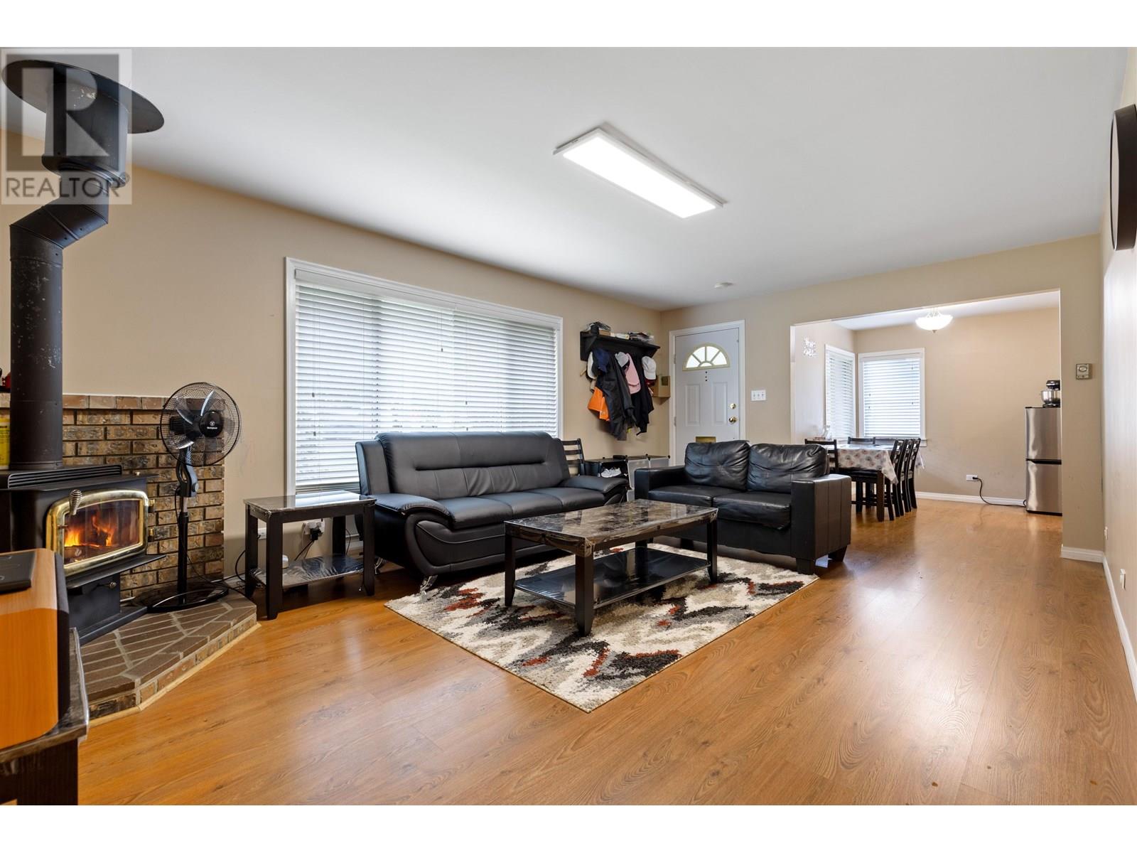 Photo 10 of 12121 228 Street, Maple Ridge BC