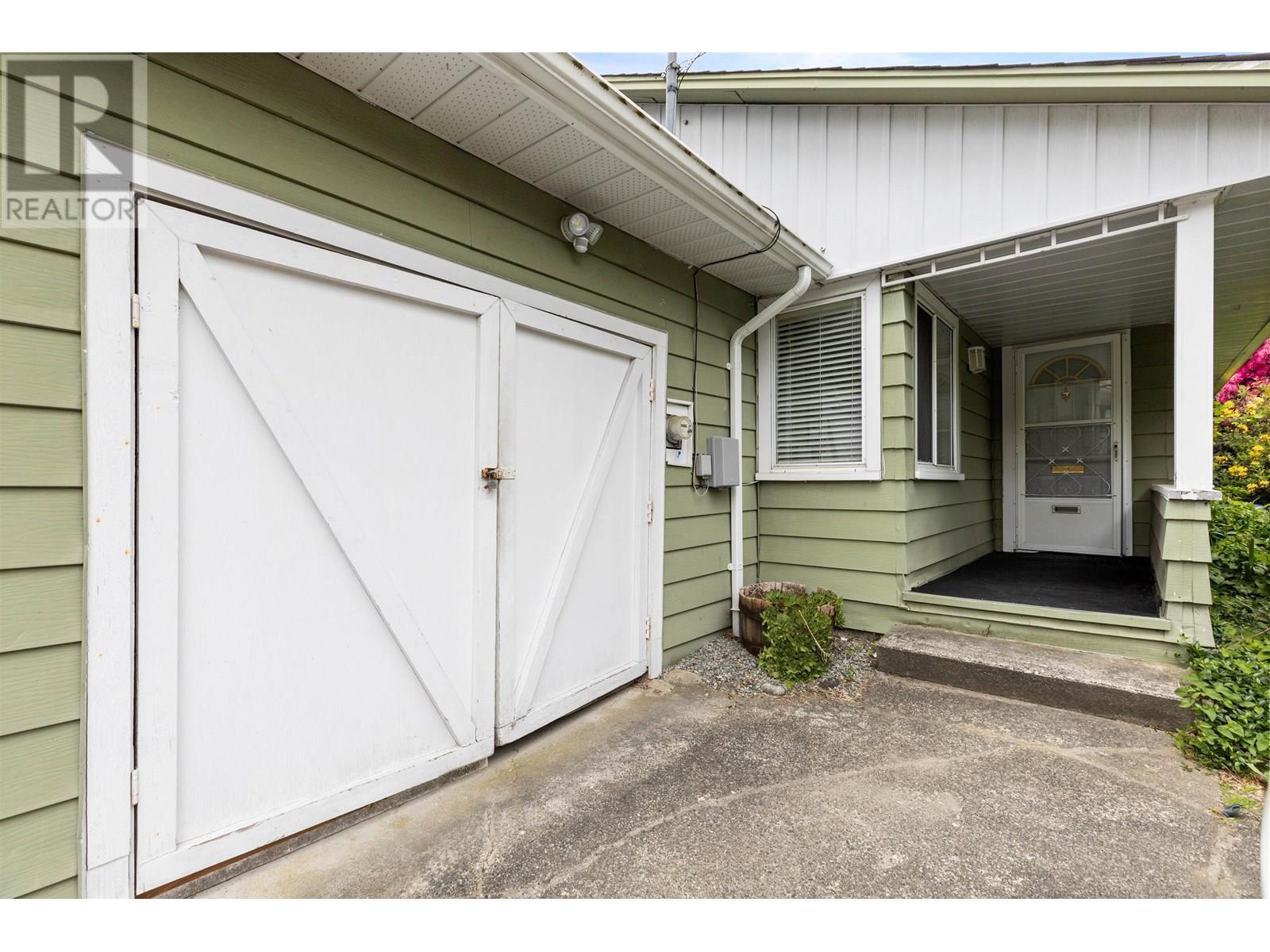 Photo 19 of 12121 228 Street, Maple Ridge BC