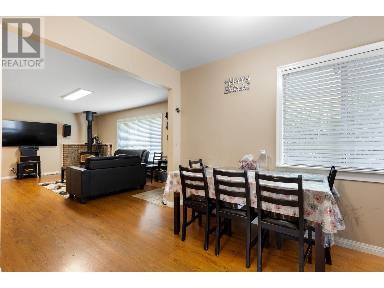 Photo 8 of 12121 228 Street, Maple Ridge BC