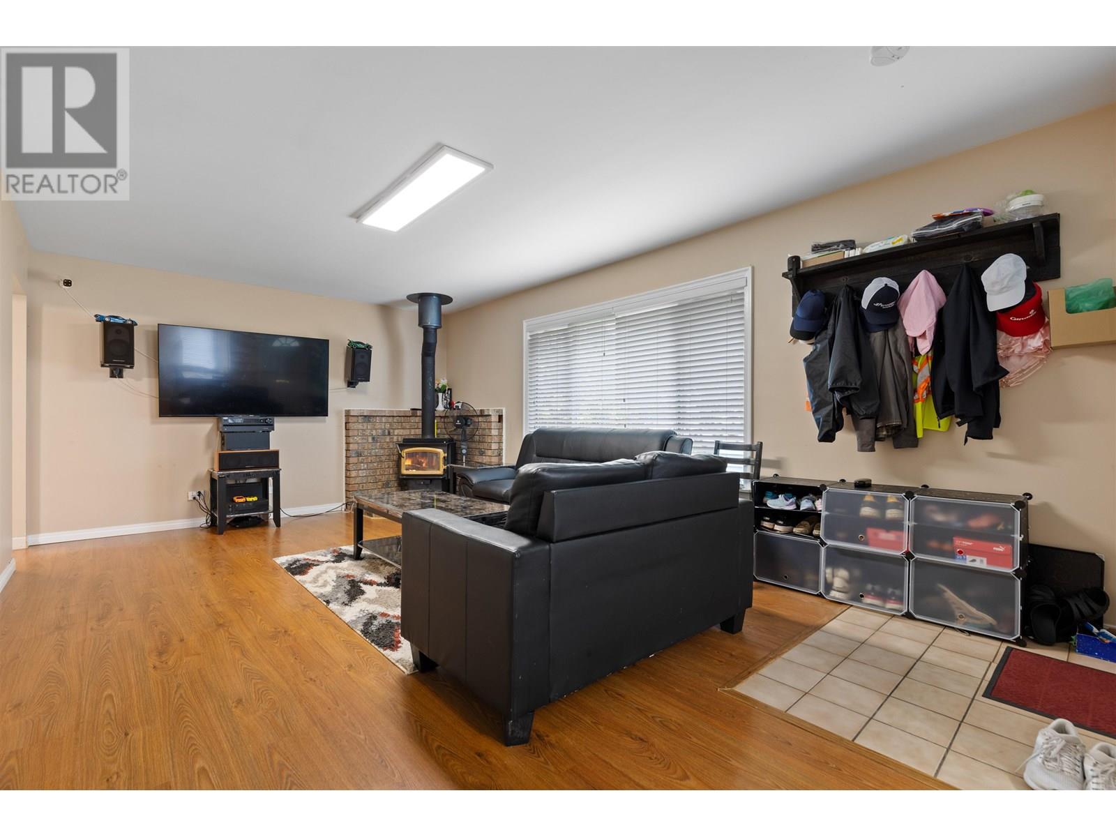 Photo 9 of 12121 228 Street, Maple Ridge BC
