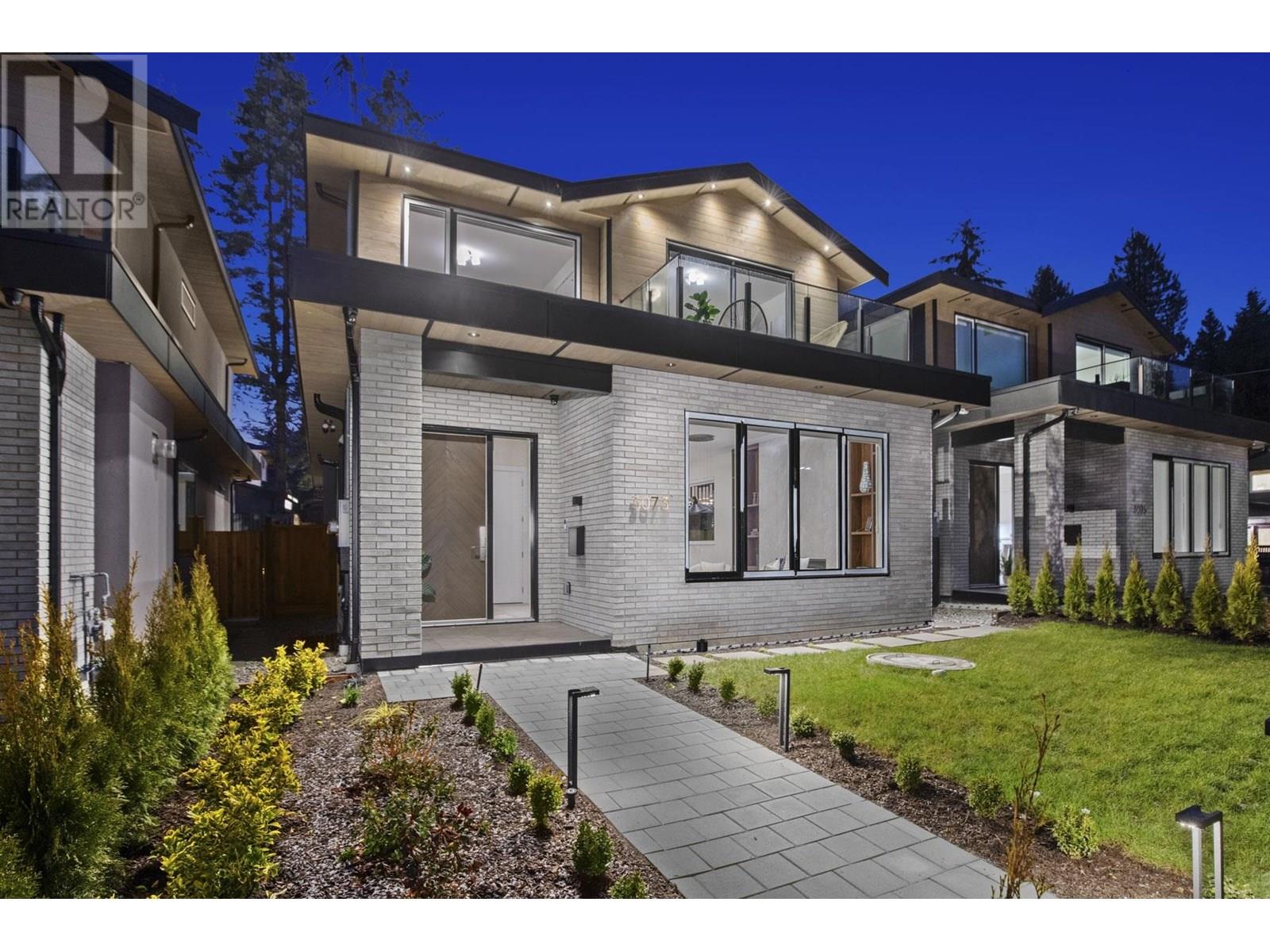 3073 FROMME ROAD, North Vancouver
