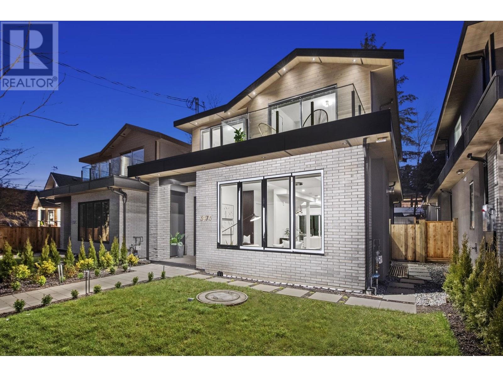 3073 FROMME ROAD, North Vancouver