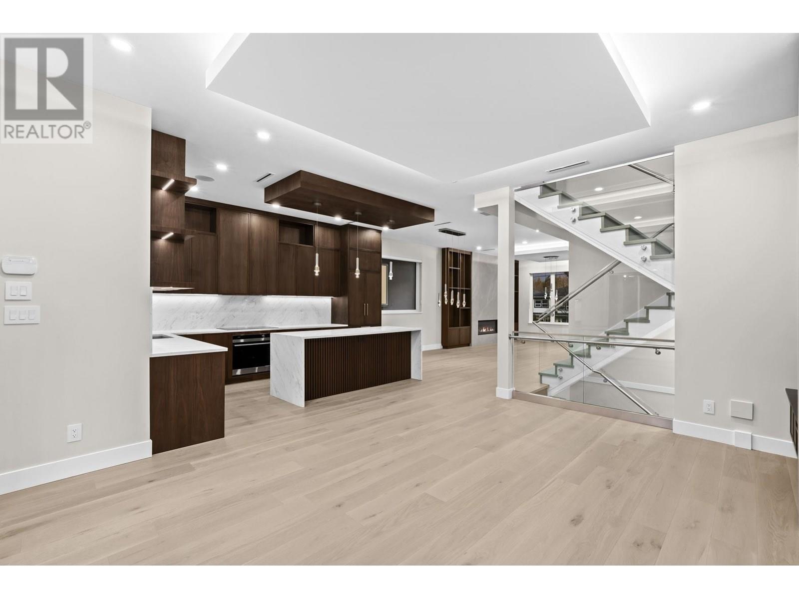 3071 FROMME ROAD, North Vancouver