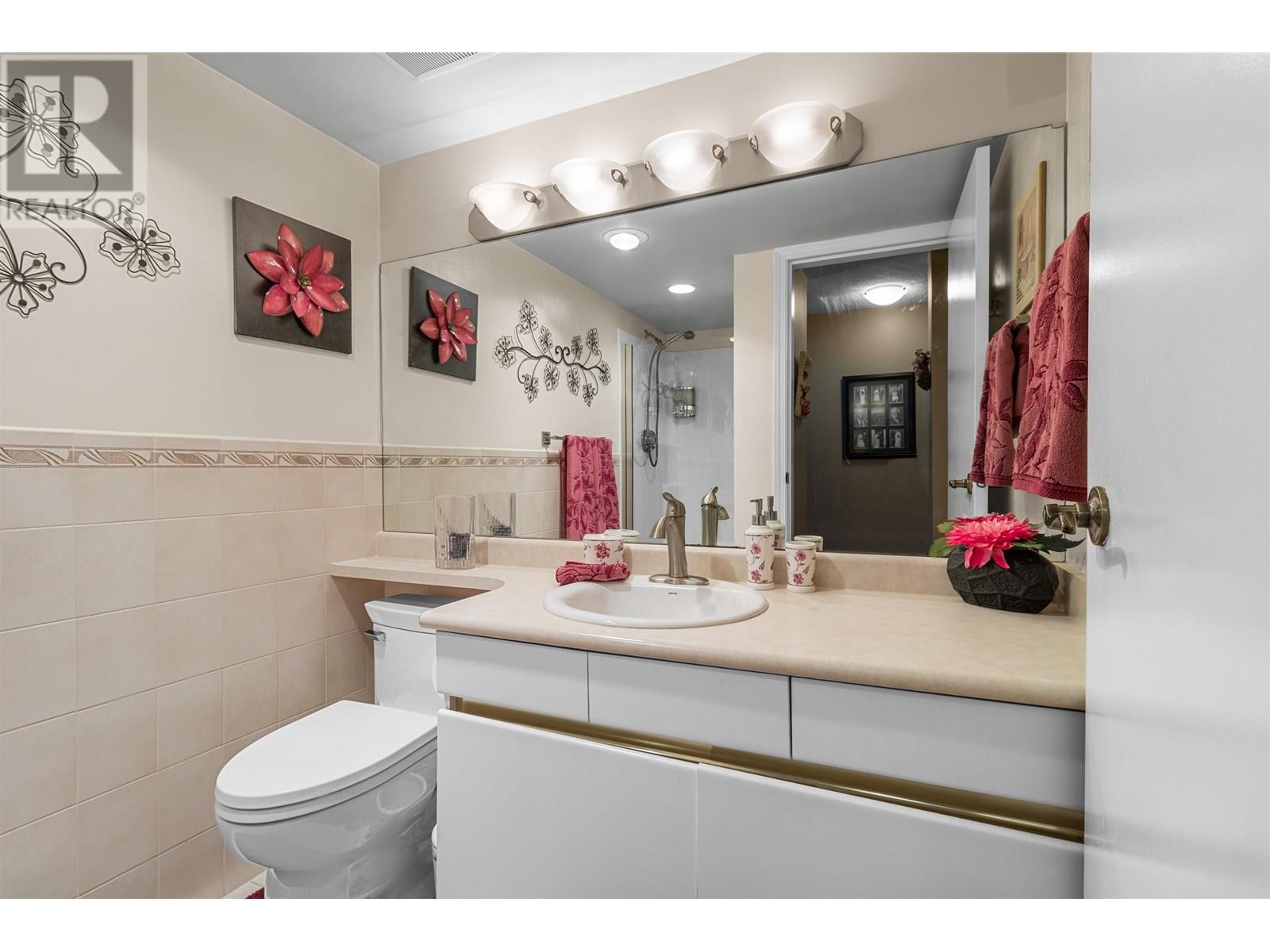 Photo 5 of 1101 8 Laguna Court, New Westminster BC