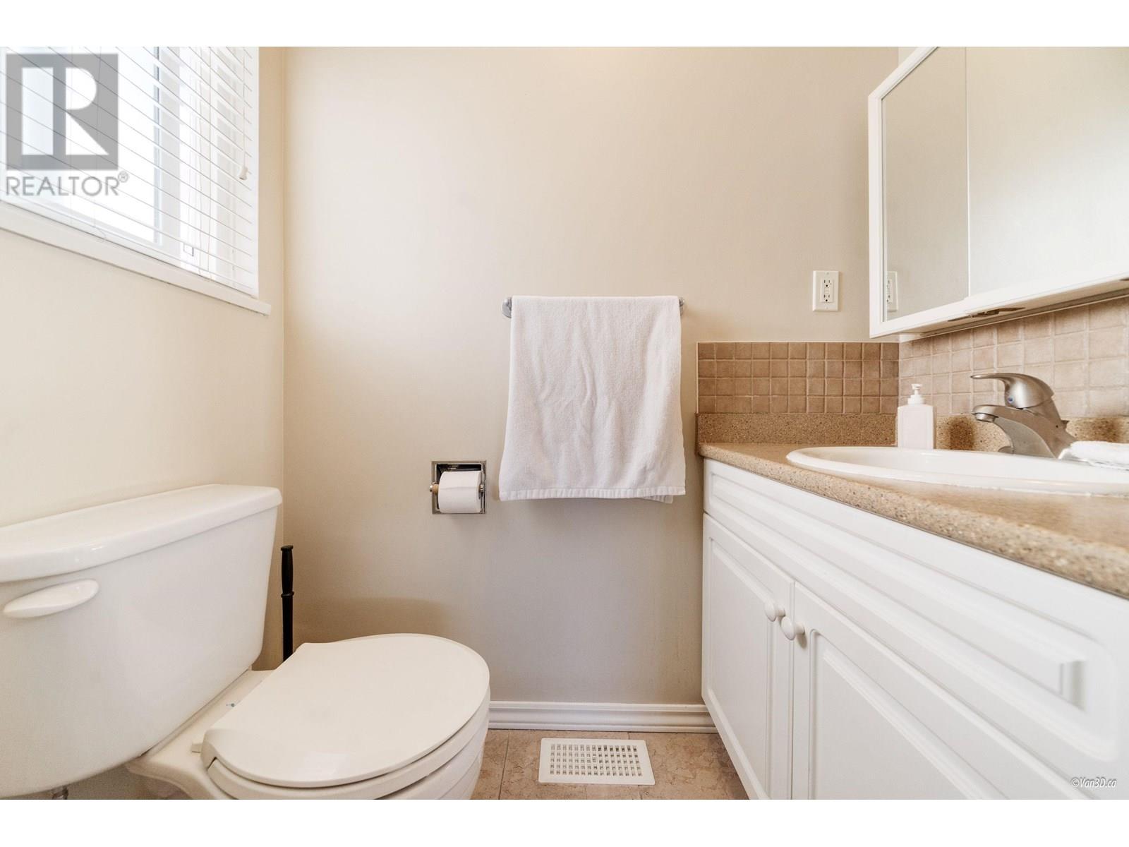 Photo 8 of 4524 Pender Street, Burnaby BC