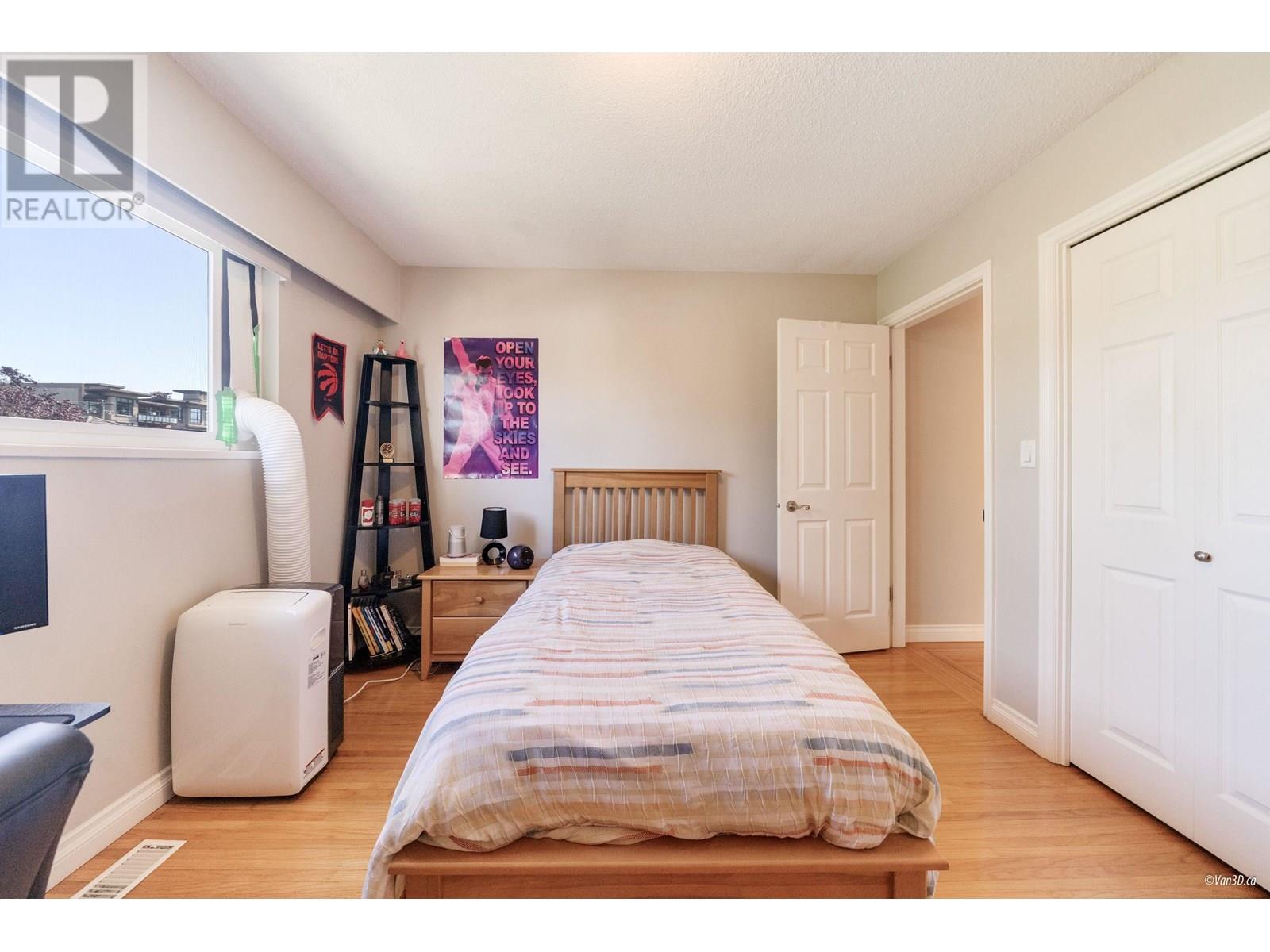 Photo 36 of 4524 Pender Street, Burnaby BC