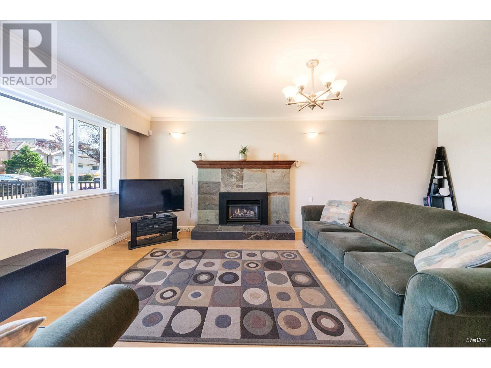 Photo 34 of 4524 Pender Street, Burnaby BC