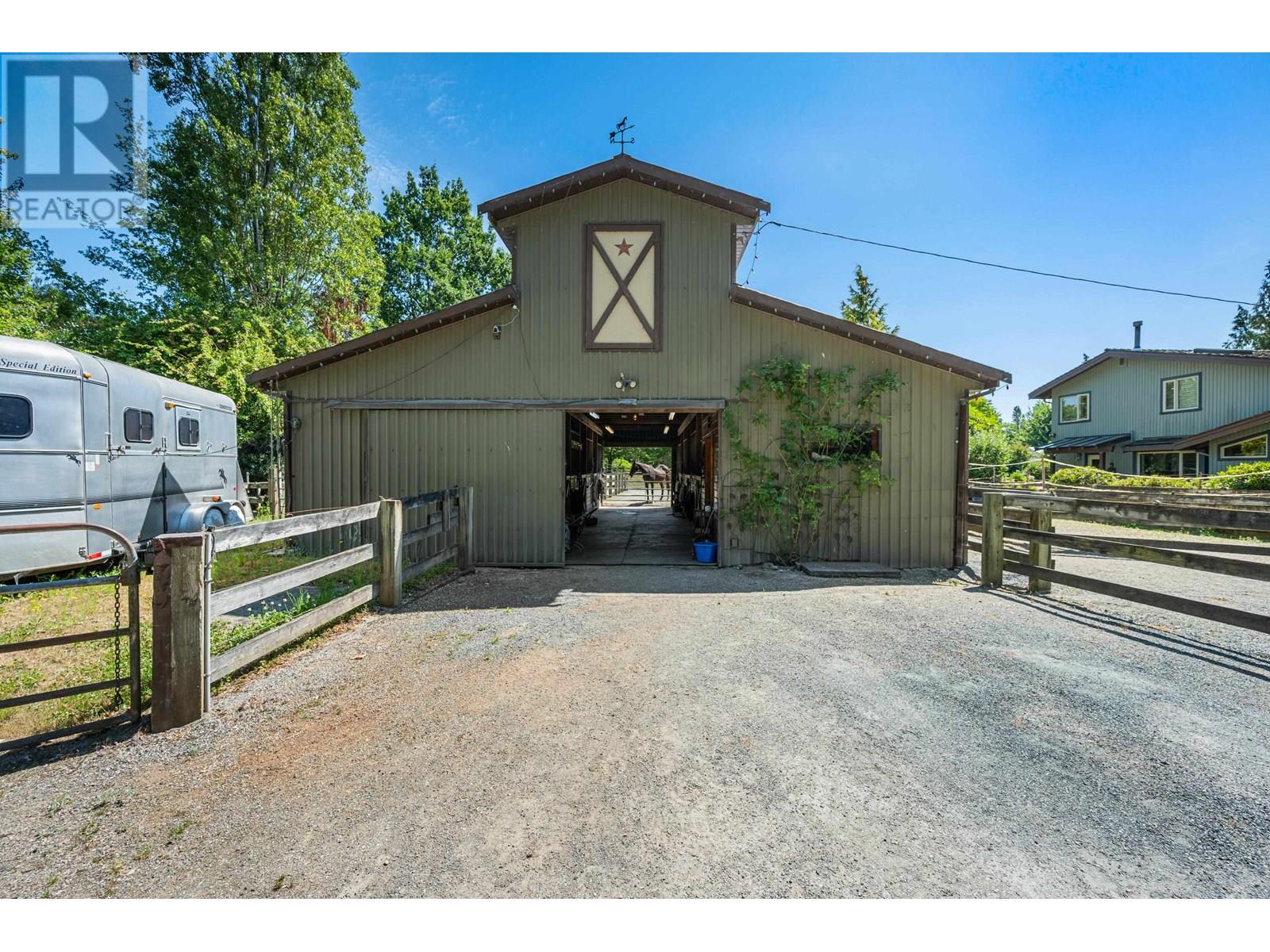 Photo 11 of 7026 Balaclava Street, Vancouver BC