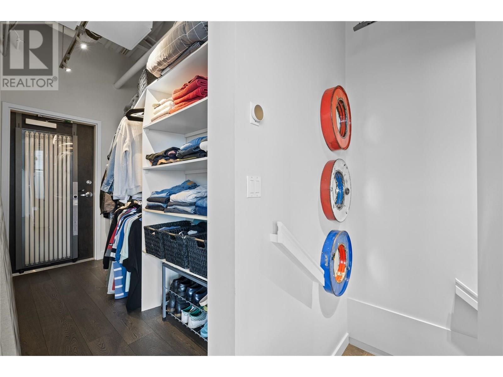 Photo 8 of 1630 Pandosy Street Unit 605, Kelowna BC