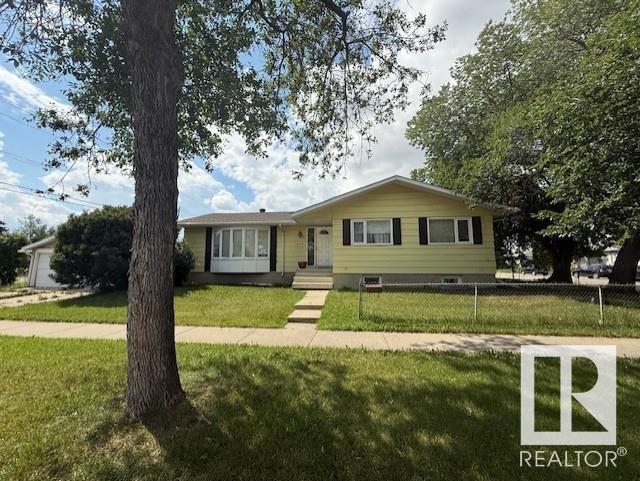 Photo 6 of 10712 159 St Nw, Edmonton AB