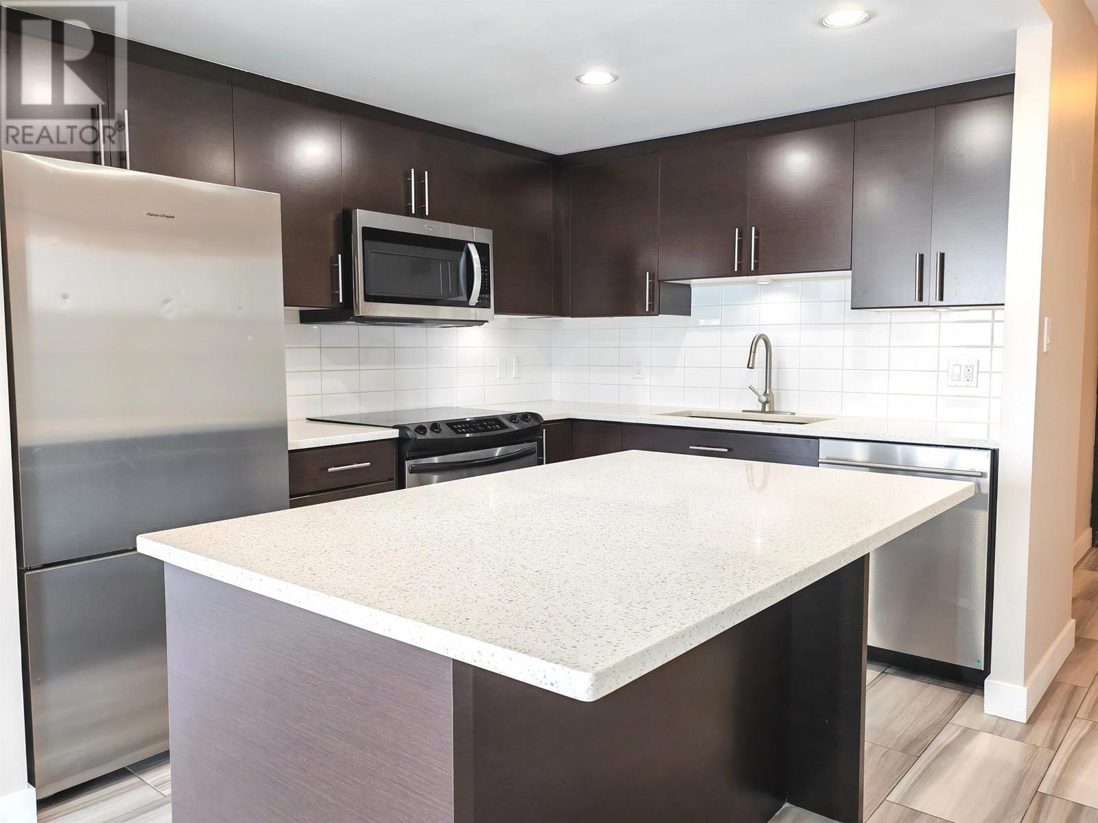 Photo 3 of 1704 555 Delestre Avenue, Coquitlam BC