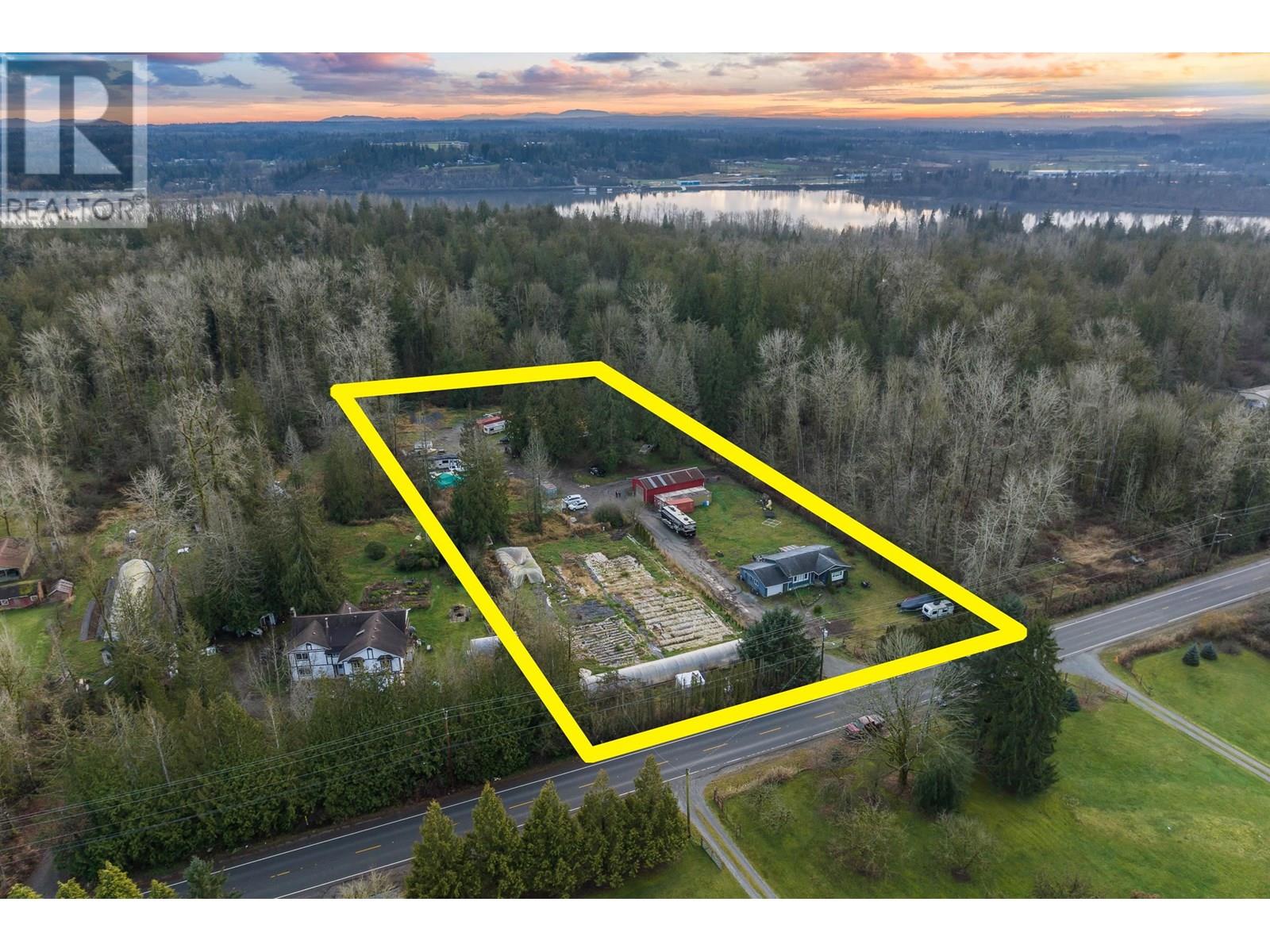 Photo 32 of 24950 100 Avenue, Maple Ridge BC