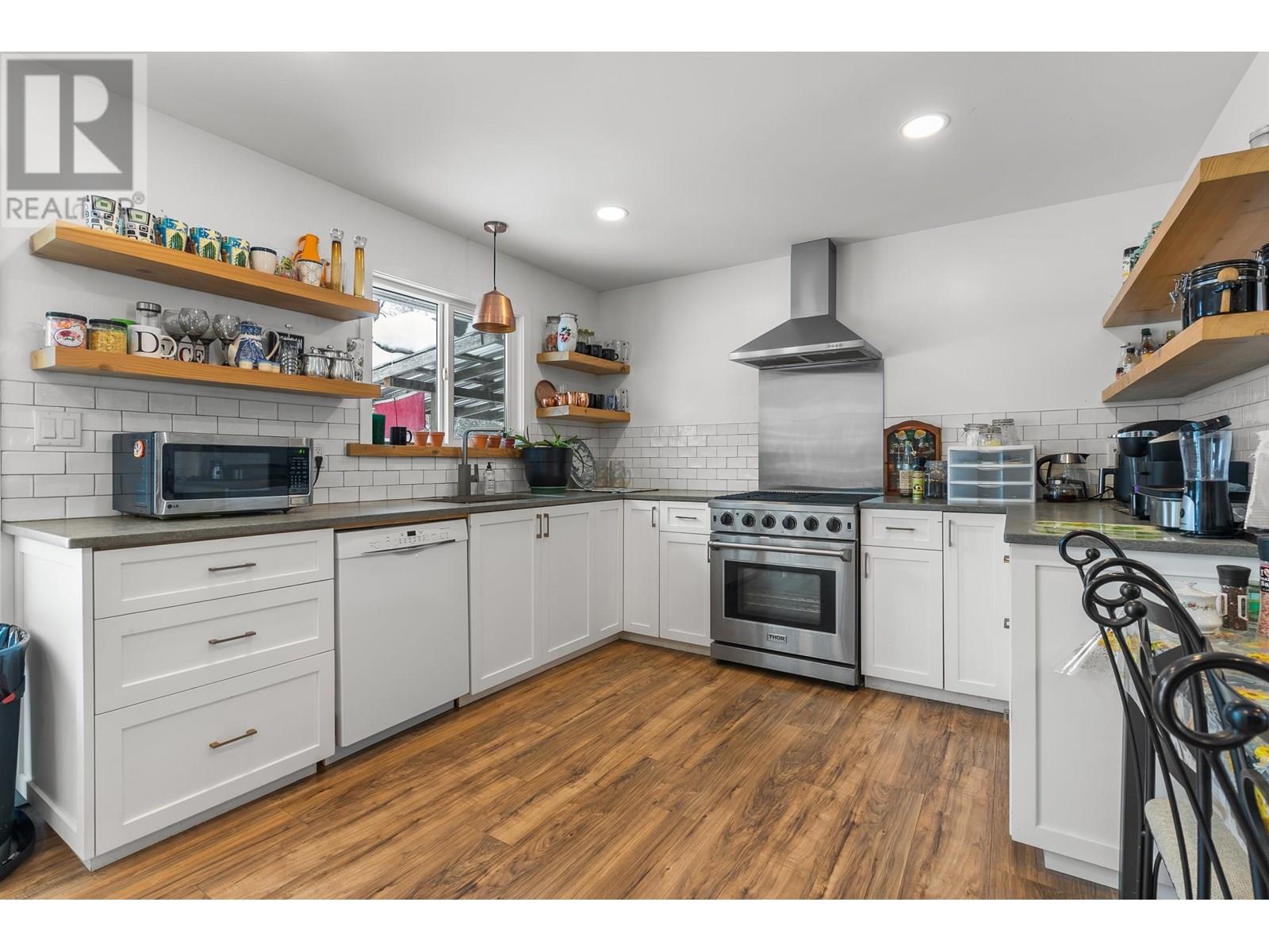 Photo 30 of 24950 100 Avenue, Maple Ridge BC