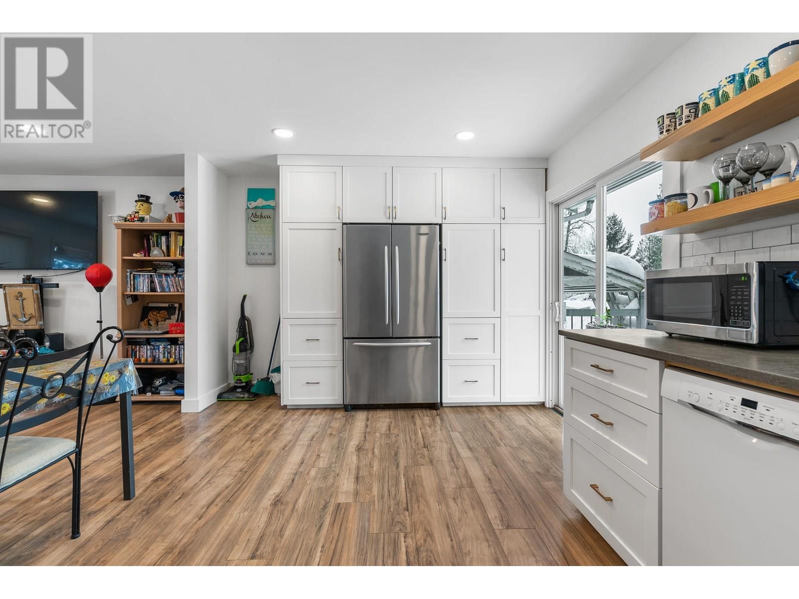 Photo 8 of 24950 100 Avenue, Maple Ridge BC