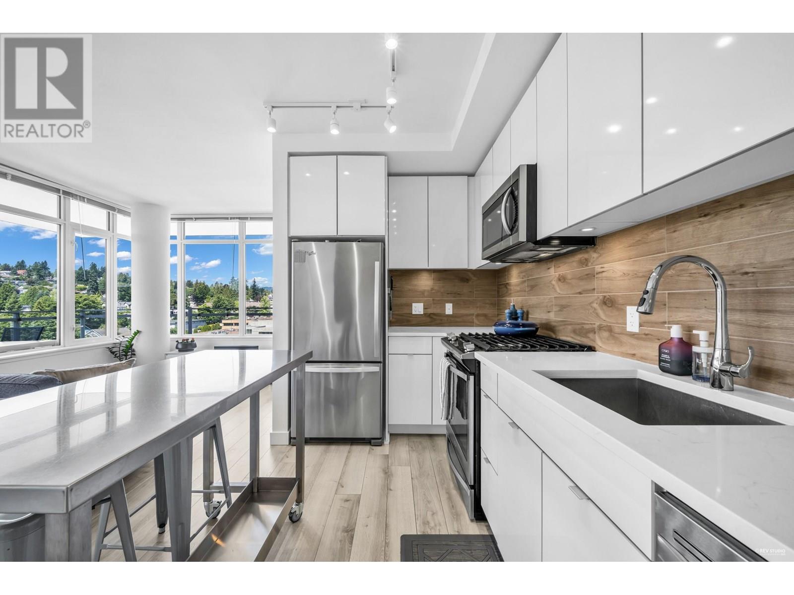 Photo 16 of 1203 200 Nelsons Crescent, New Westminster BC