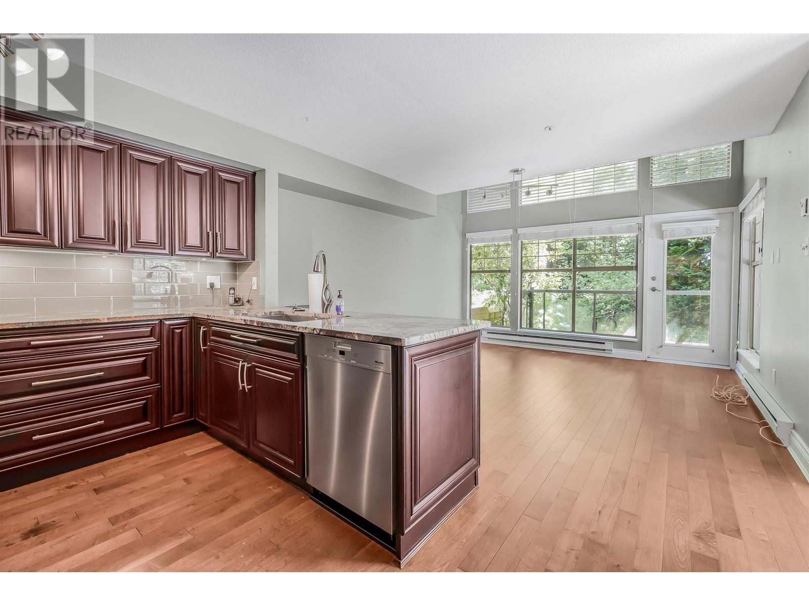 Photo 28 of 101 180 Ravine Drive, Port Moody BC