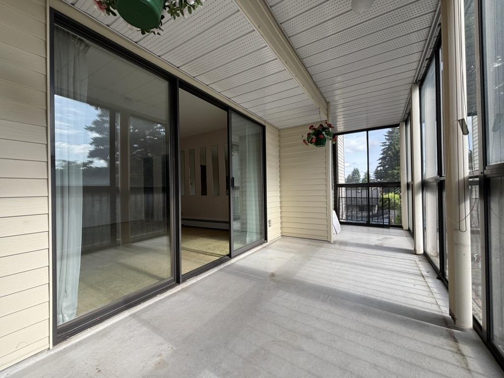 Photo 5 of 204 32055 Old Yale Road, Abbotsford BC