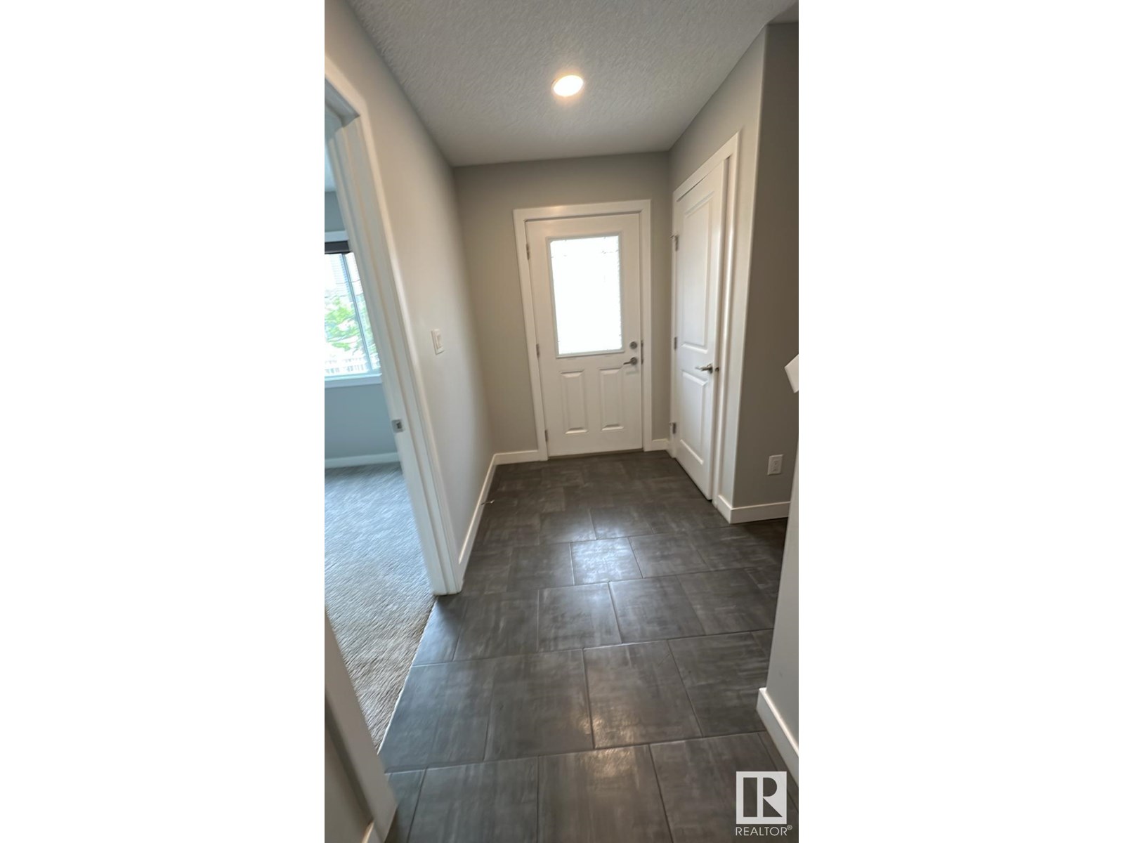 Photo 27 of 2215 24 St Nw, Edmonton AB