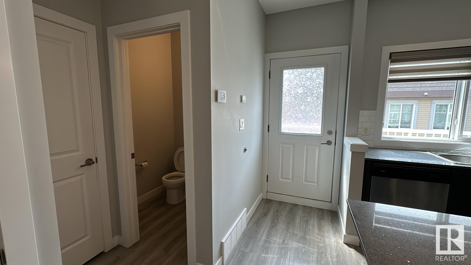Photo 24 of 2215 24 St Nw, Edmonton AB