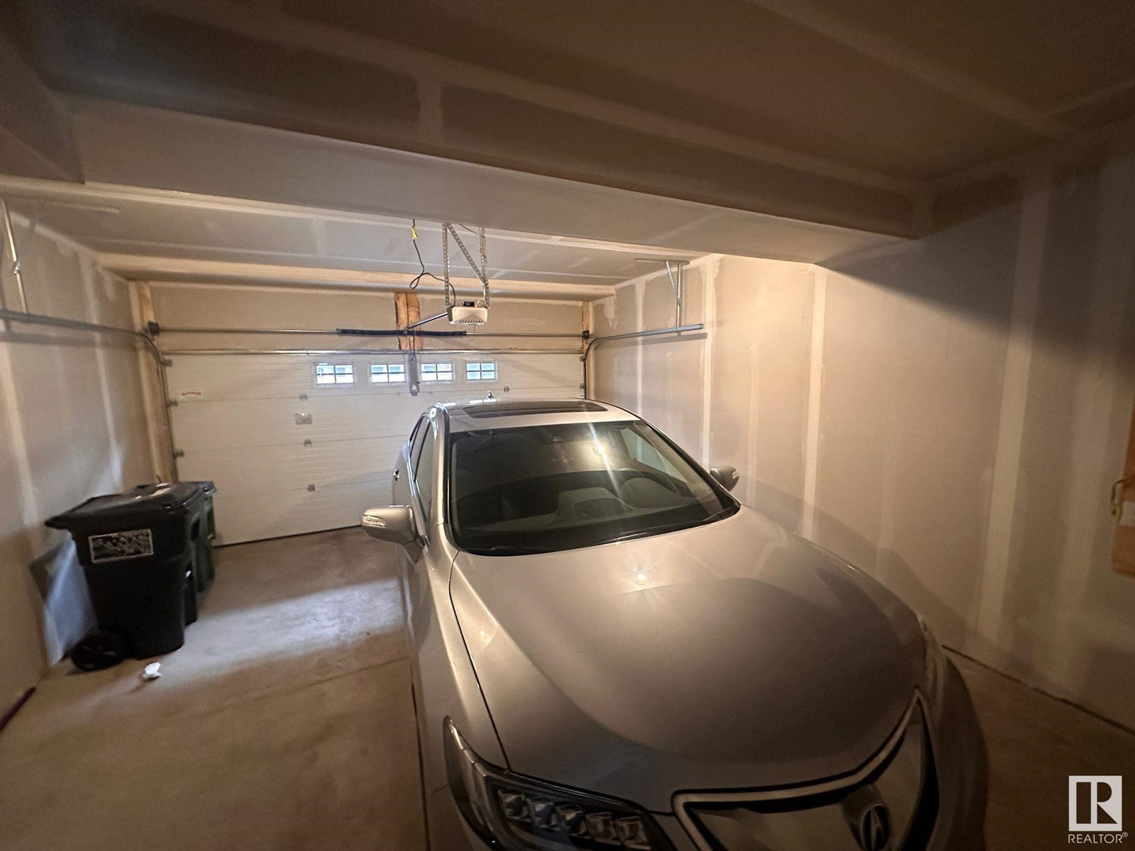 Photo 11 of 2215 24 St Nw, Edmonton AB