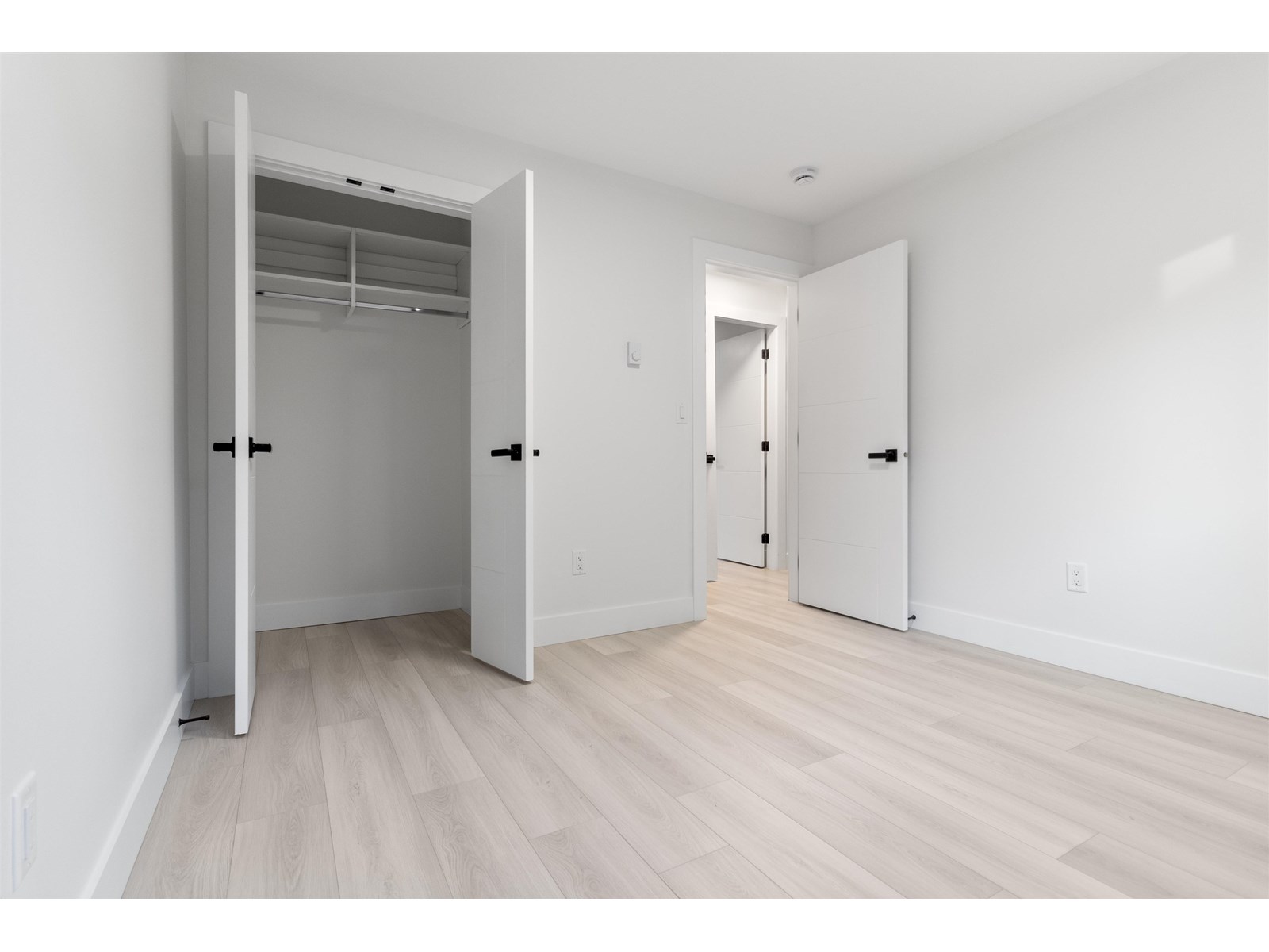 Photo 9 of 2540 Wilding Court, Langley BC