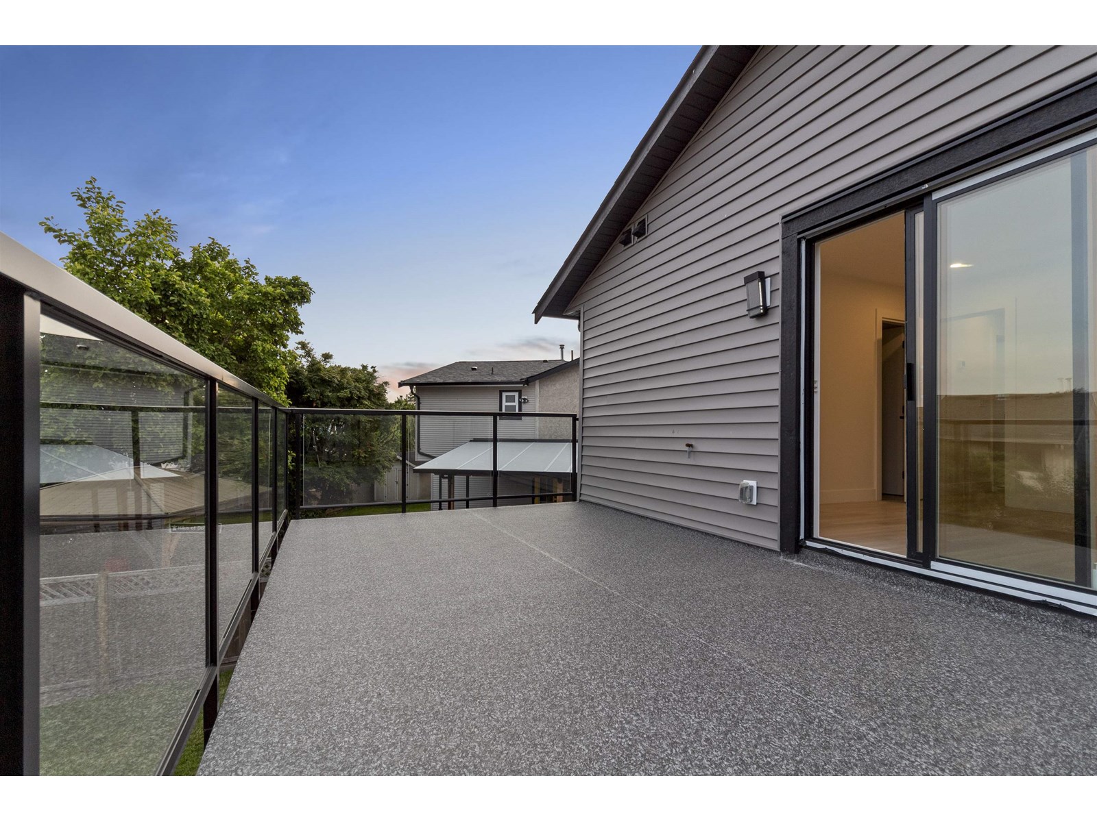 Photo 16 of 2540 Wilding Court, Langley BC