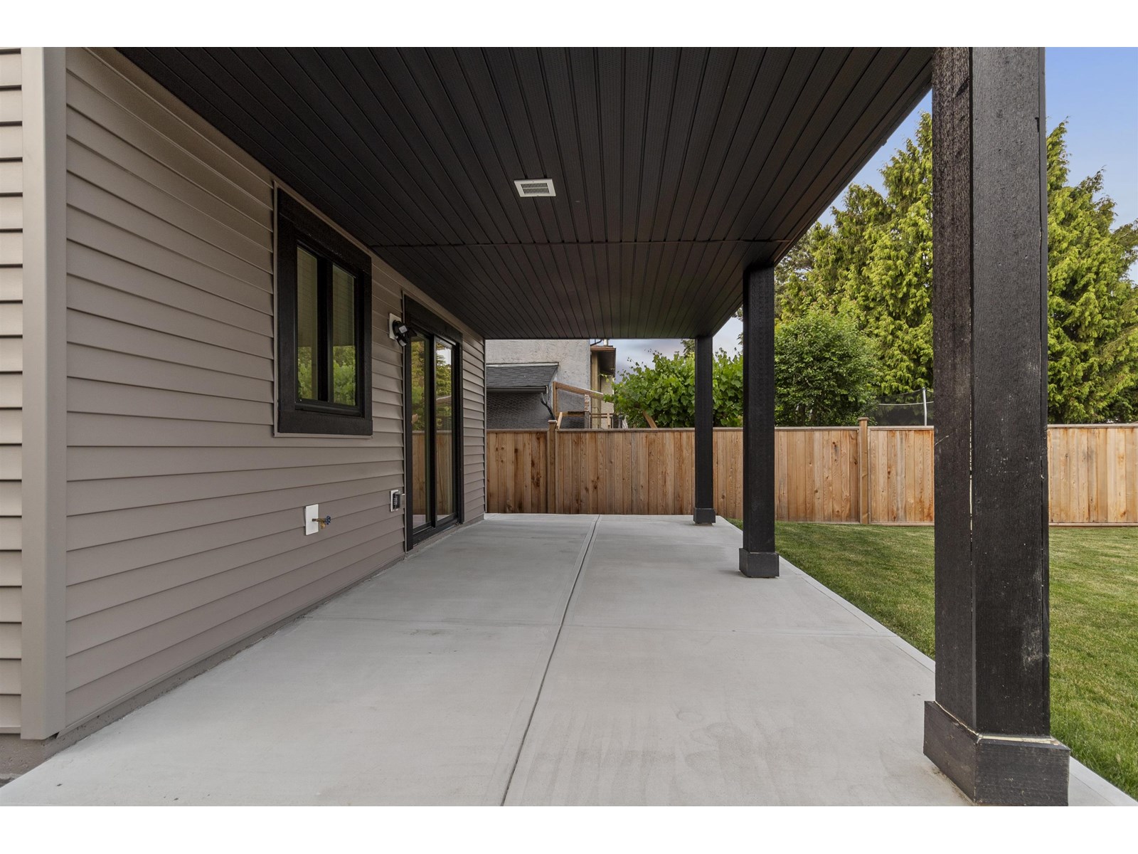 Photo 20 of 2540 Wilding Court, Langley BC