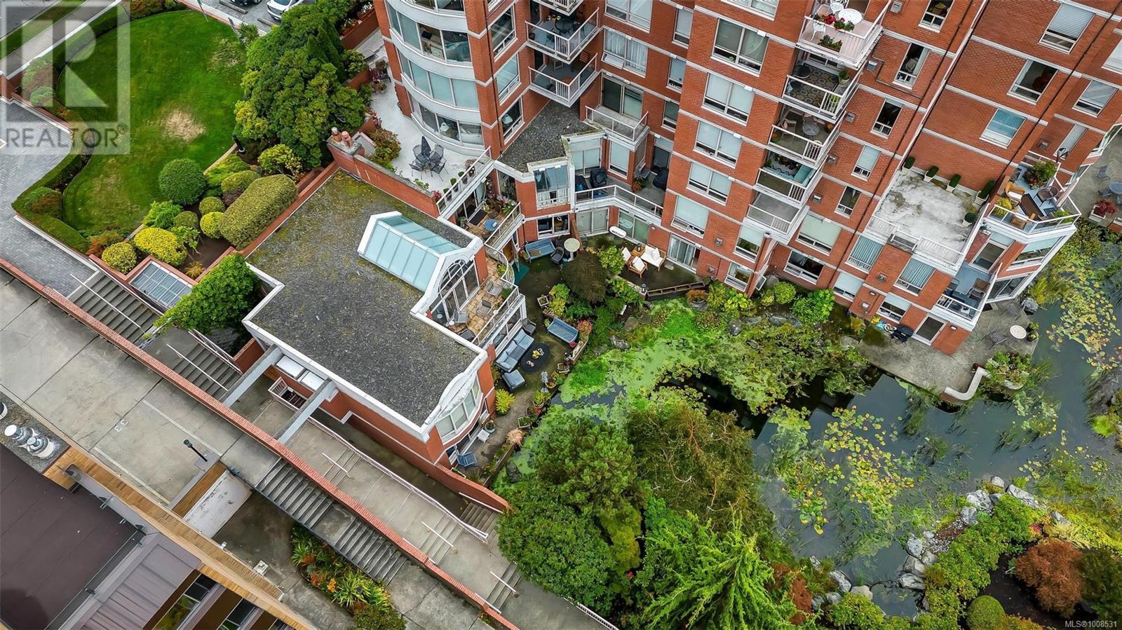 Photo 74 of 105 636 Montreal St, Victoria BC