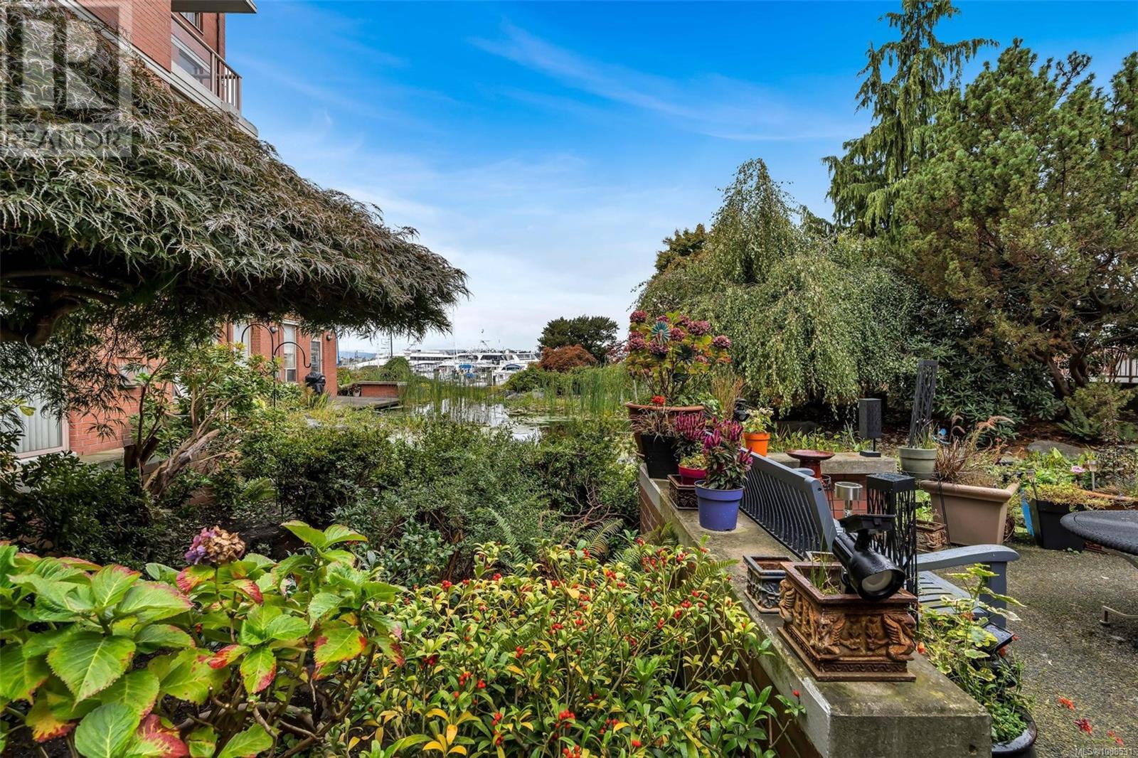 Photo 26 of 105 636 Montreal St, Victoria BC