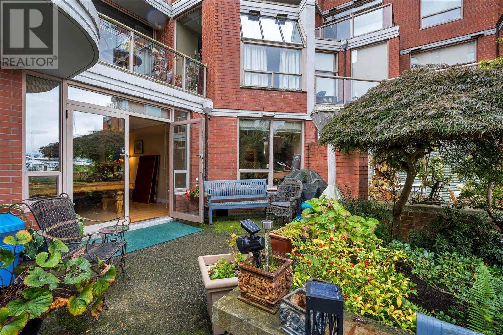 Photo 34 of 105 636 Montreal St, Victoria BC