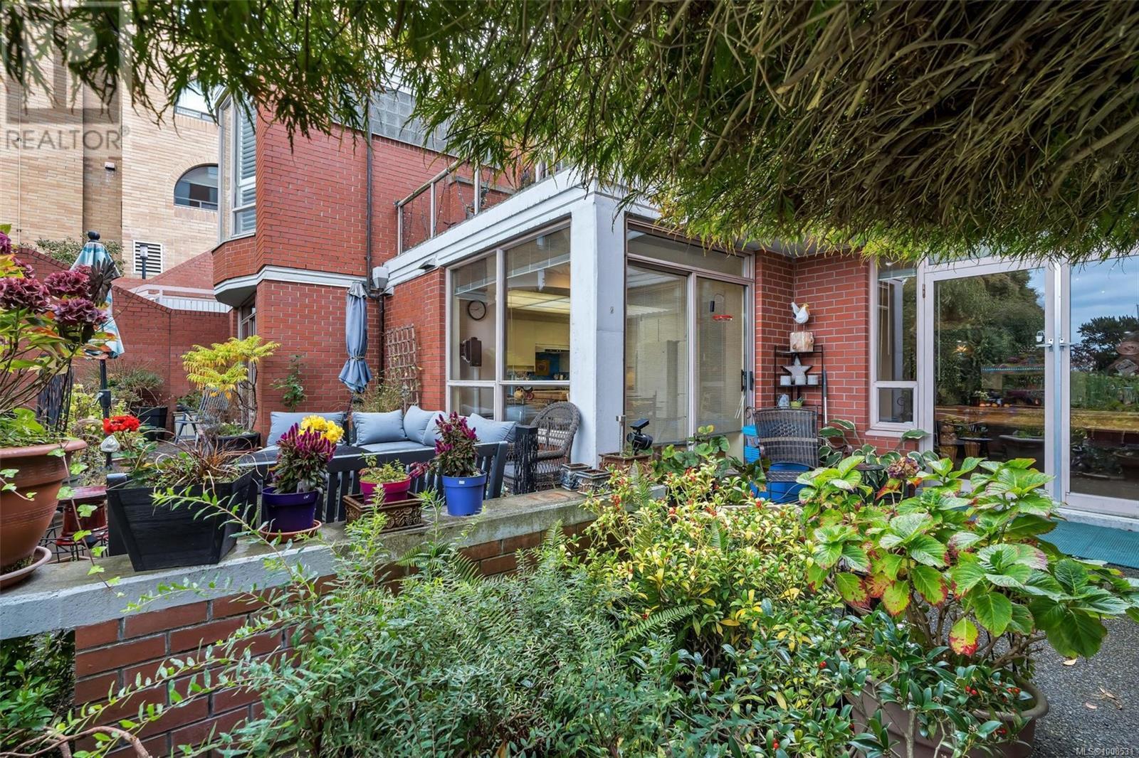 Photo 68 of 105 636 Montreal St, Victoria BC