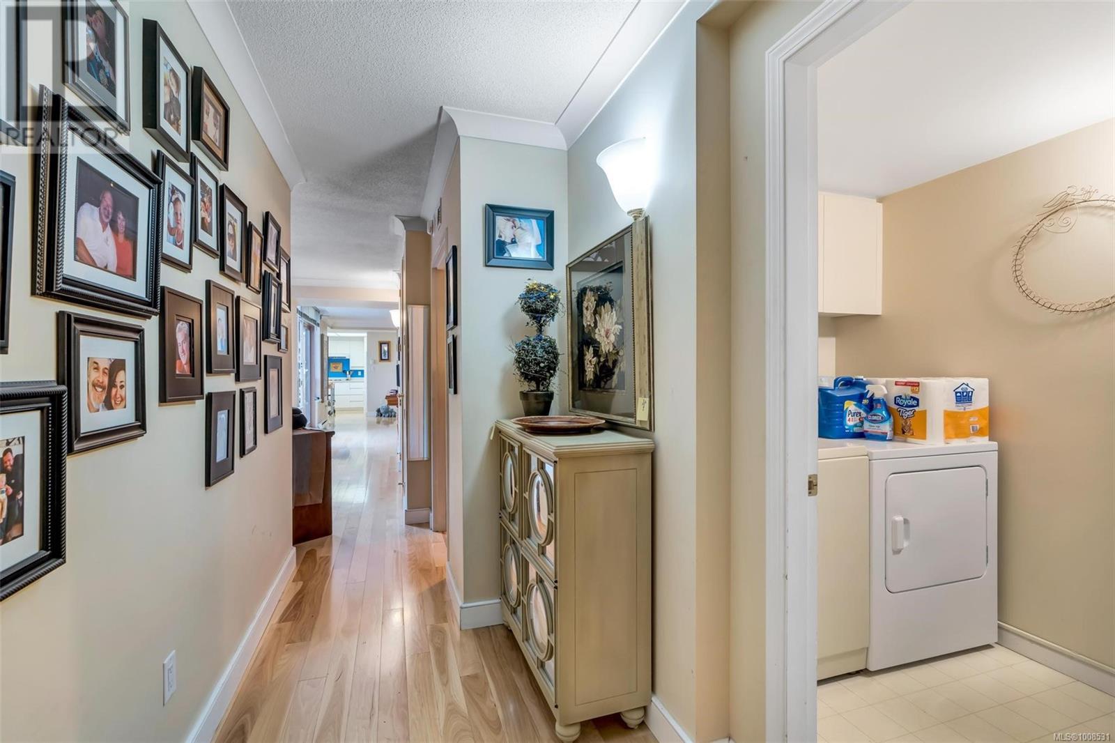 Photo 80 of 105 636 Montreal St, Victoria BC