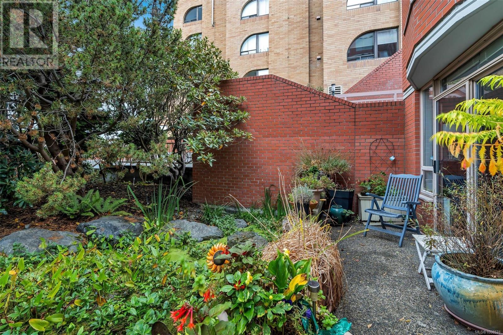 Photo 71 of 105 636 Montreal St, Victoria BC