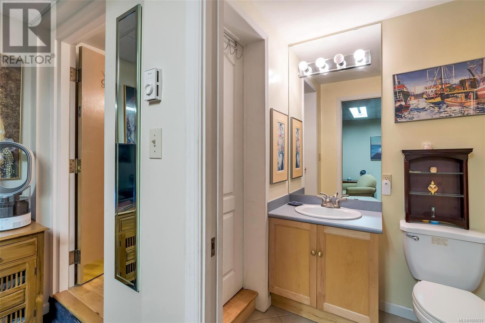 Photo 46 of 105 636 Montreal St, Victoria BC