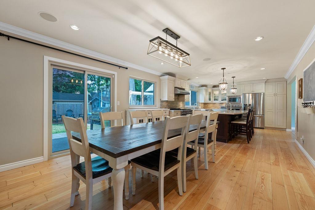 Photo 15 of 12661 20 Avenue, Surrey BC