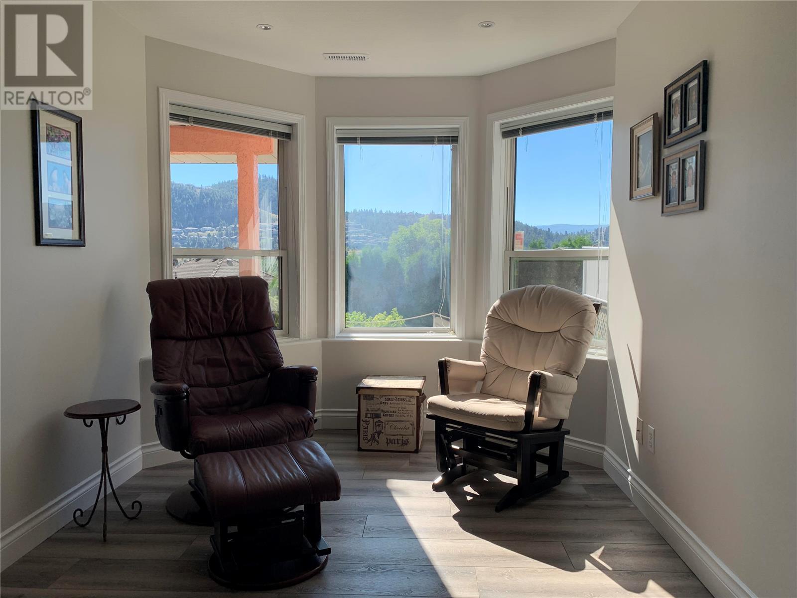  573 Spruceview Place North, Kelowna