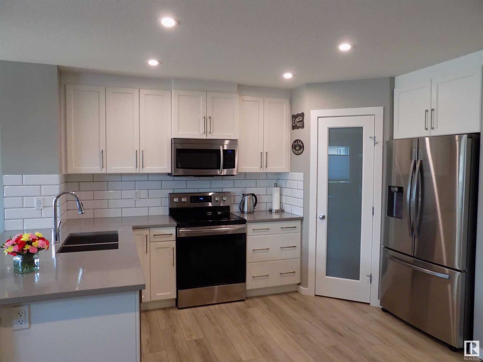 Photo 17 of 244 Larch Crescent, Leduc AB