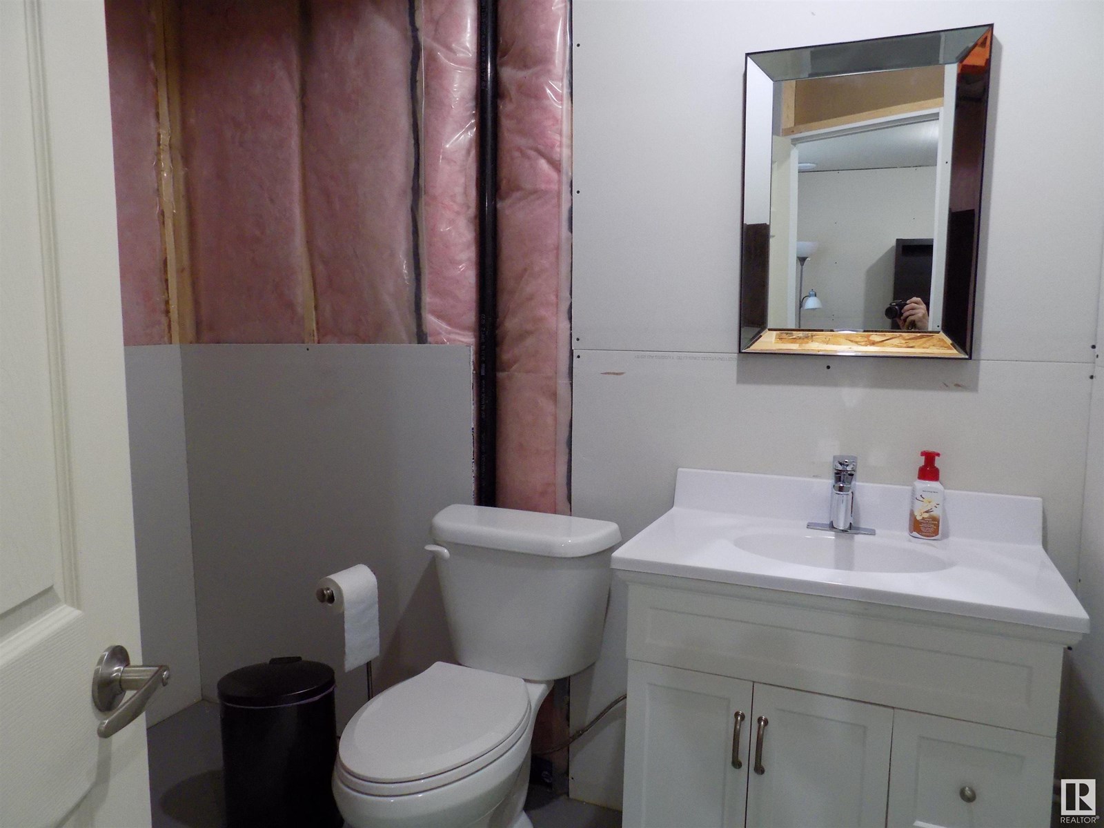 Photo 10 of 244 Larch Crescent, Leduc AB