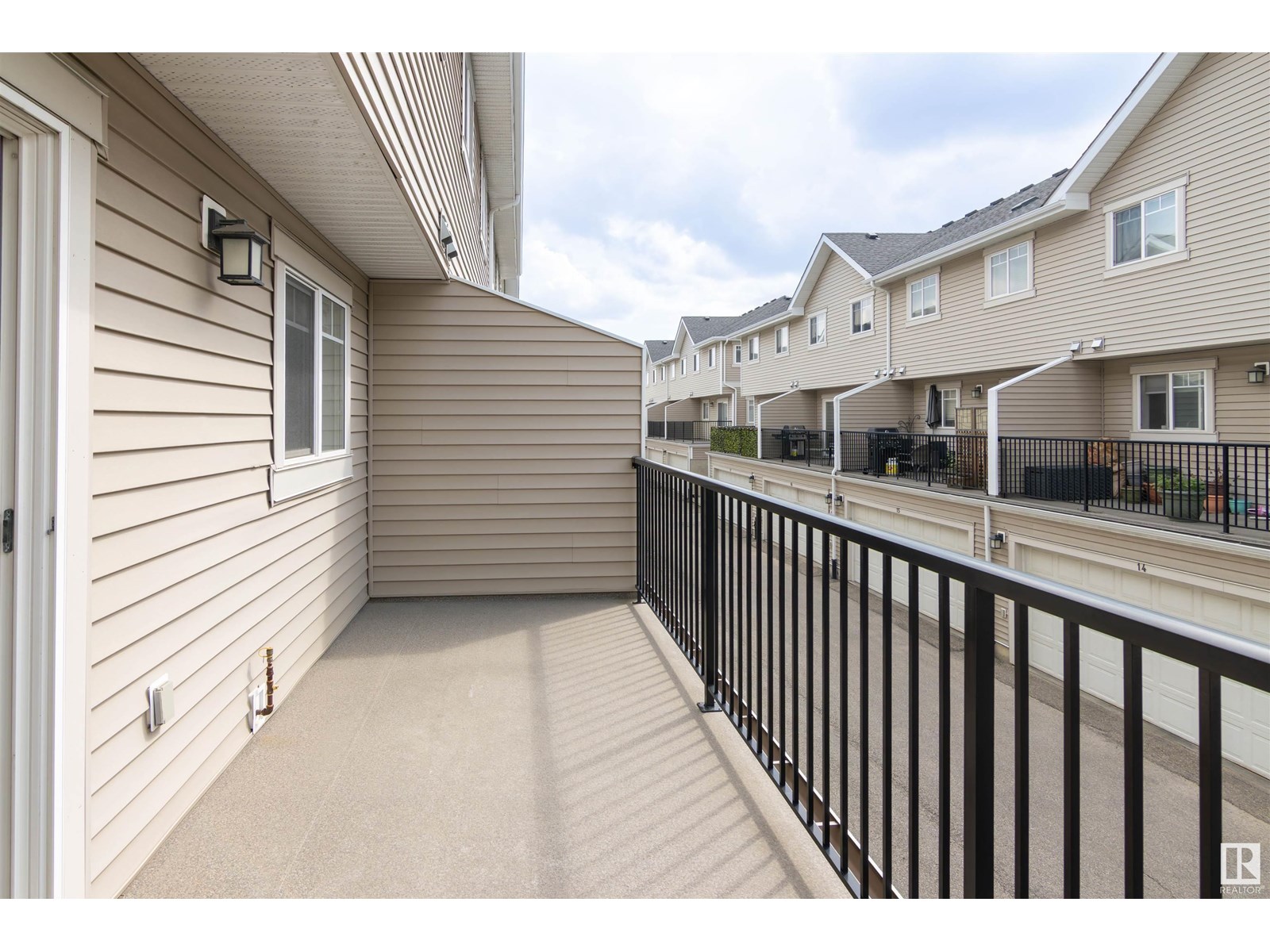 Photo 17 of 11 13810 166 Av Nw, Edmonton AB