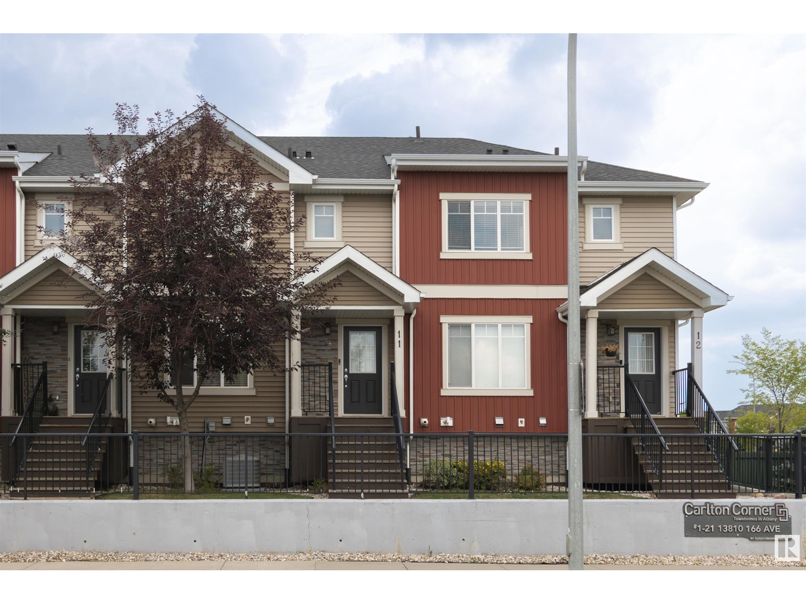 Photo 13 of 11 13810 166 Av Nw, Edmonton AB
