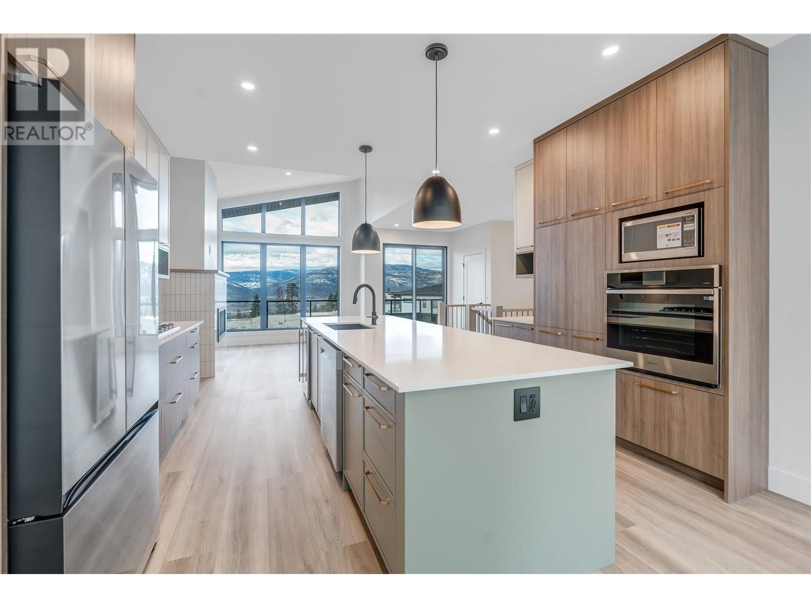 1100 Antler Drive Unit# 101, Penticton