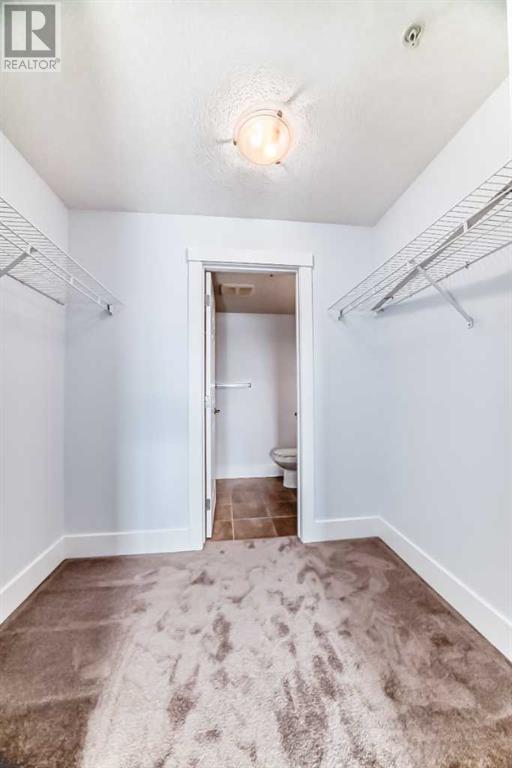 Single Family House for Sale in   Rocky Vista Gardens NW Rocky Ridge Calgary 