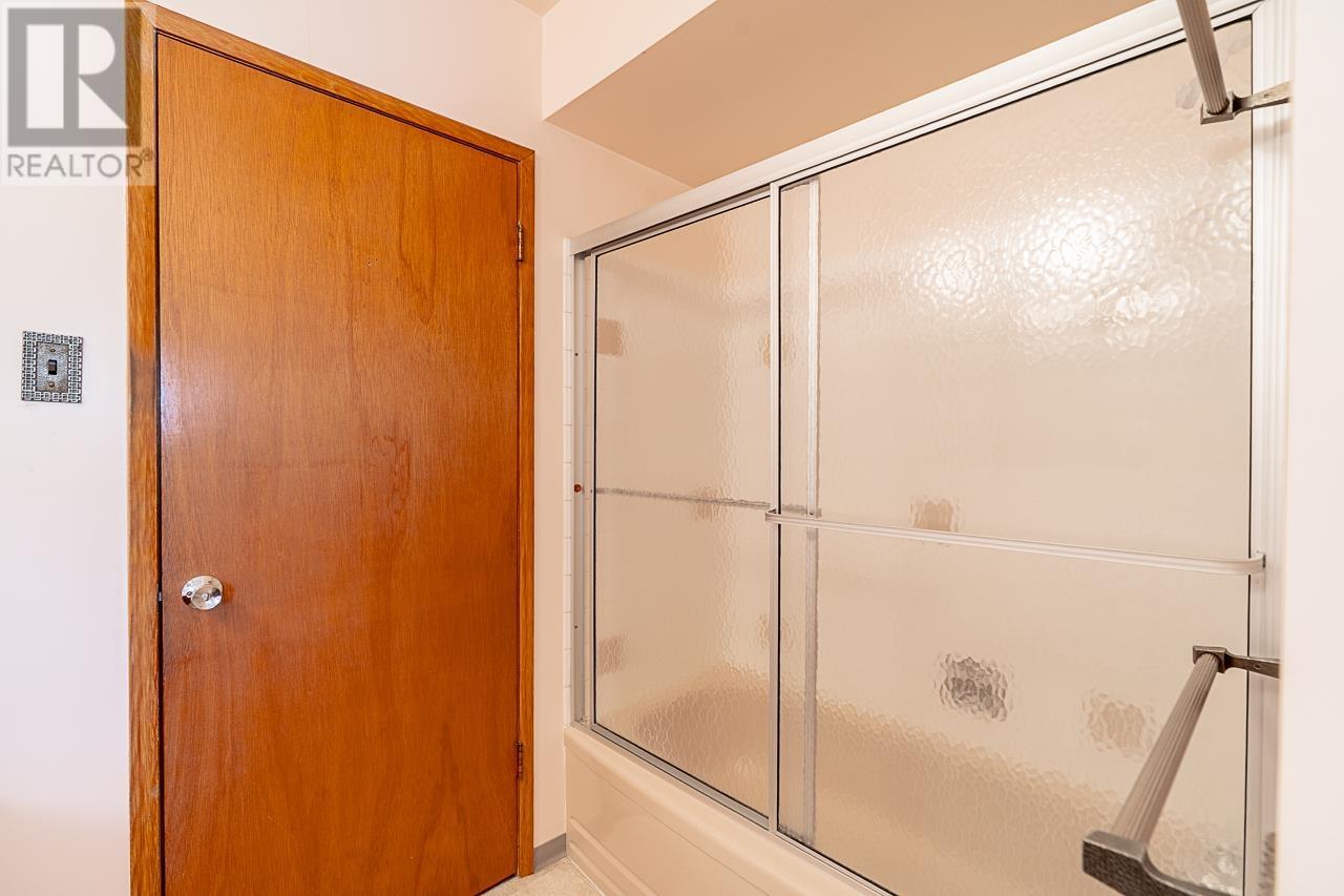 Photo 21 of 6808 Yeovil Place, Burnaby BC
