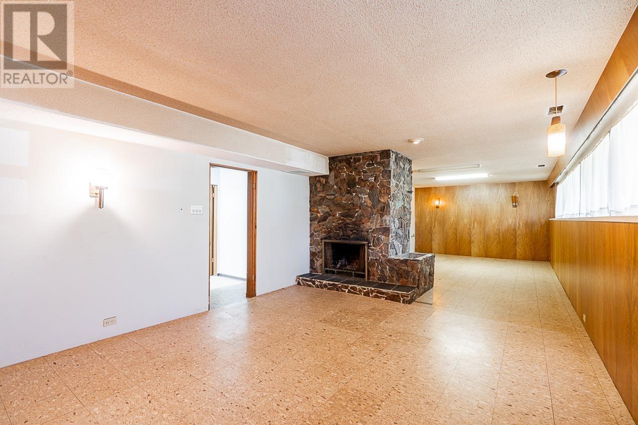 Photo 24 of 6808 Yeovil Place, Burnaby BC