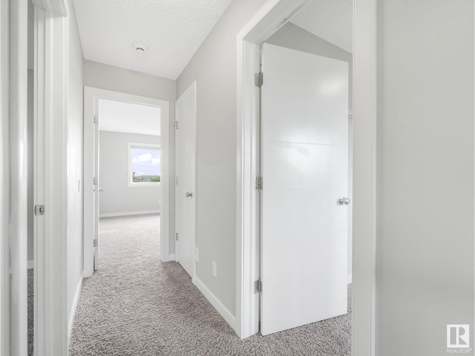 Photo 30 of 21823 80 Av Nw, Edmonton AB